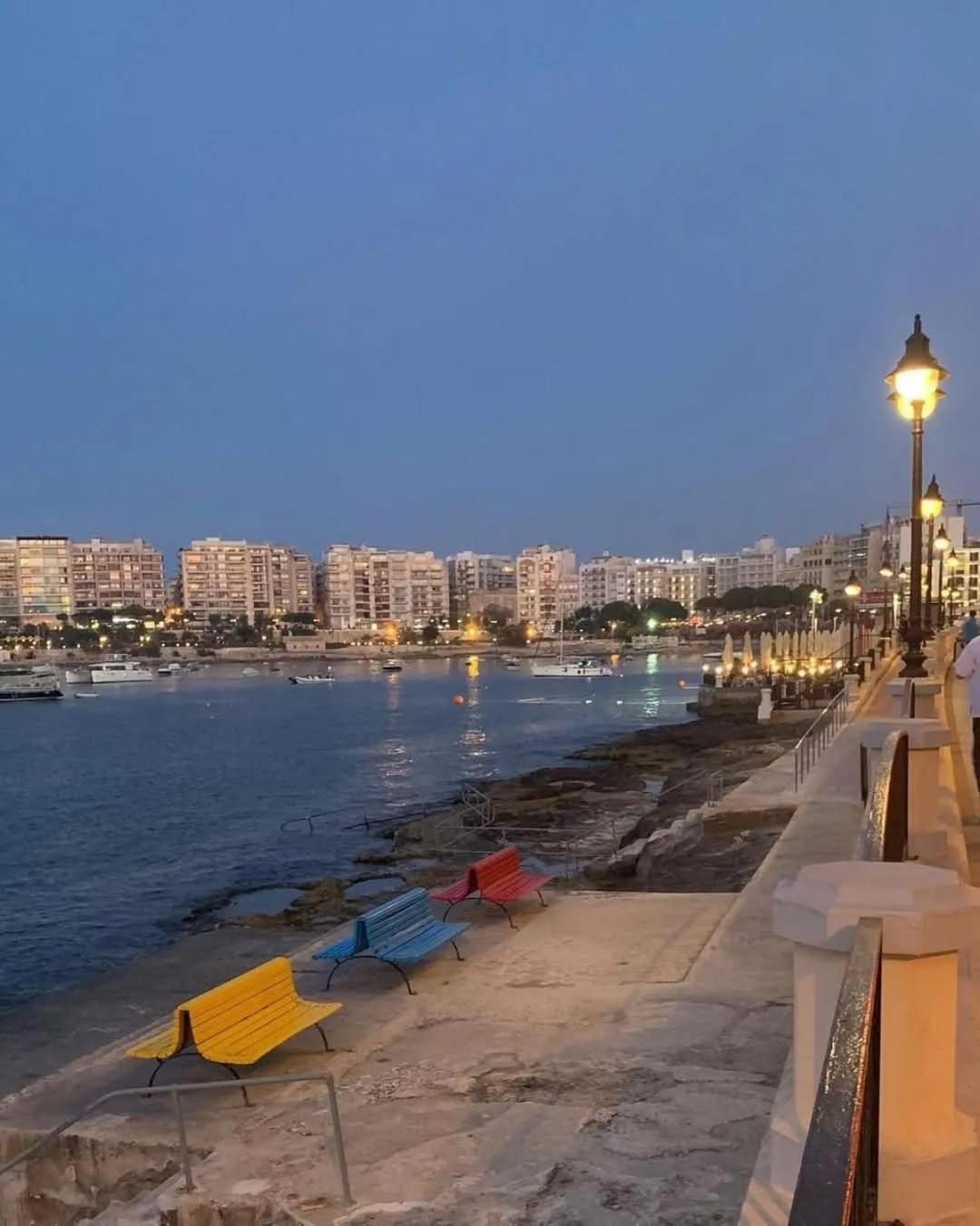 Escape To St Julians Сент Джулианс